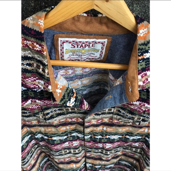 Vintage Button Up - Picture 5 of 6